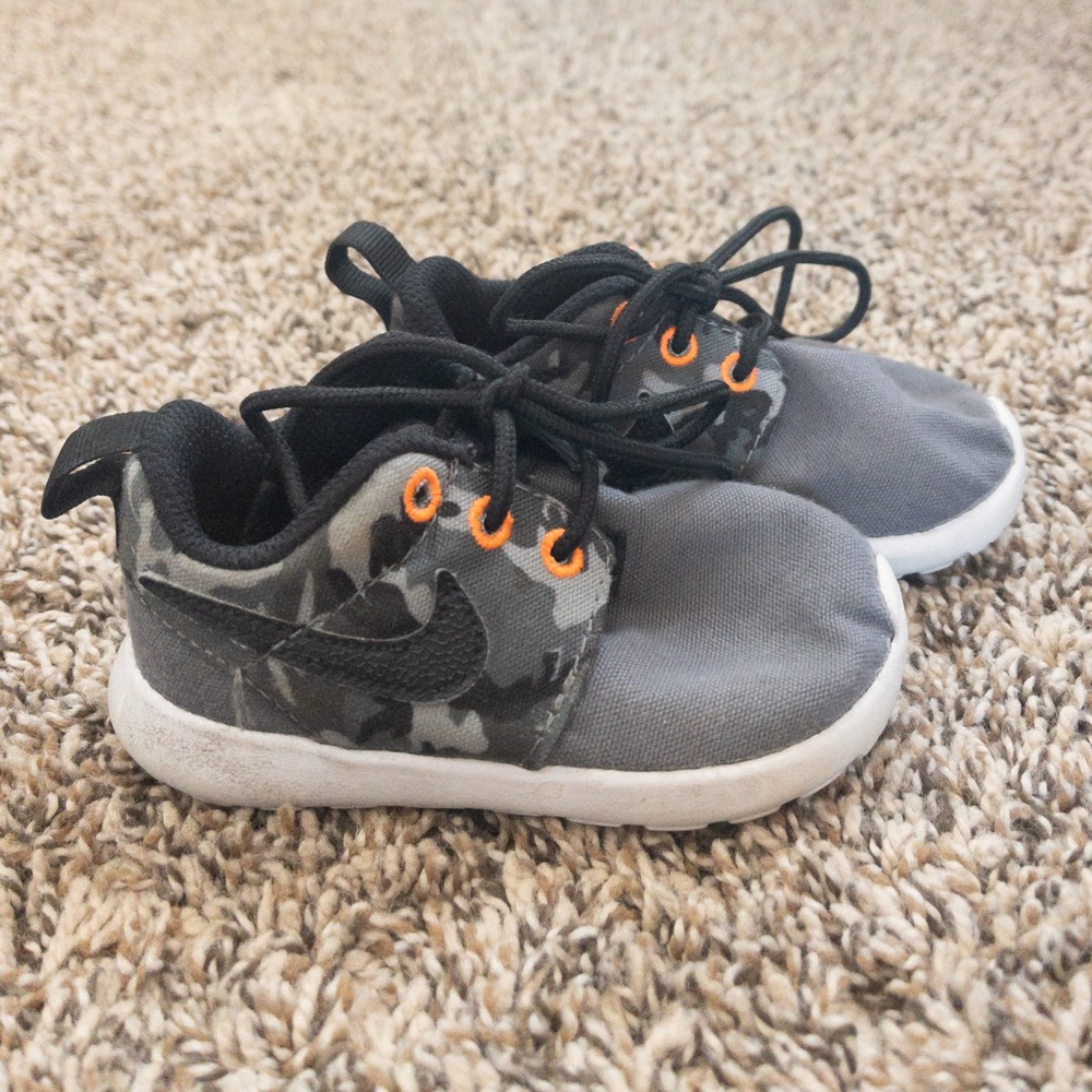 Toddler Nike Roshe Sneaker, Size 5C